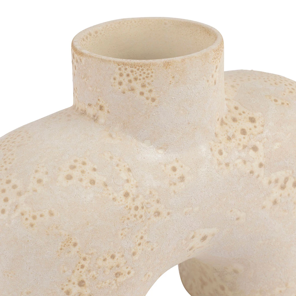 Côté Table Vase Blanc Cassé 20x8xh15cm En Faience - Iktoum 6 Côté Table Vase Blanc Cassé 20x8xh15cm En Faience - Iktoum – Image 4