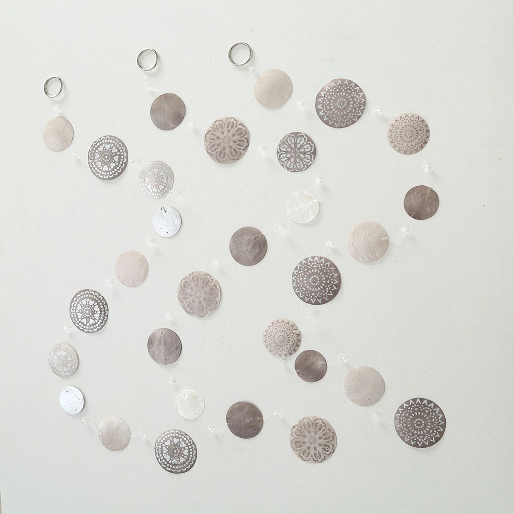 Boltze Guirlande De Capiz Cutty Multicolor D7x120cm 4 Boltze Guirlande De Capiz Cutty Multicolor D7x120cm – Image 2