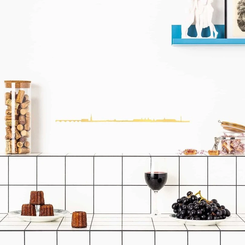 The Line Décoration Murale Ligne Bordeaux Doré 2 The Line Décoration Murale Ligne Bordeaux Doré